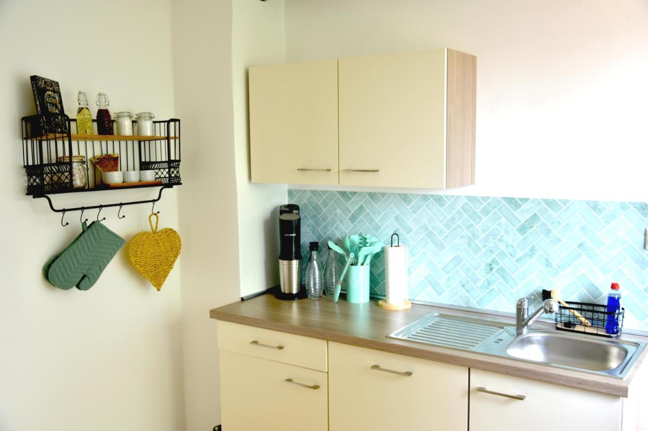 White Midsommar - Stilvolle Wohnung, 3 Schlafzimmer, Wohnzimmer, Kueche Landshut Exteriér fotografie